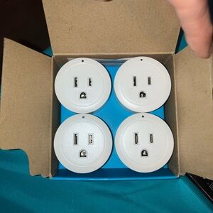 Smart Plug with USB Ports - White